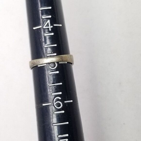 Vintage Sterling Silver Black Inlaid Stone Band, Size 5 Ring, Estate - Picture 5 of 7